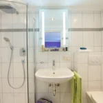 apartment-kreukogel-bad-gastein-badezimmer-dusche.webp